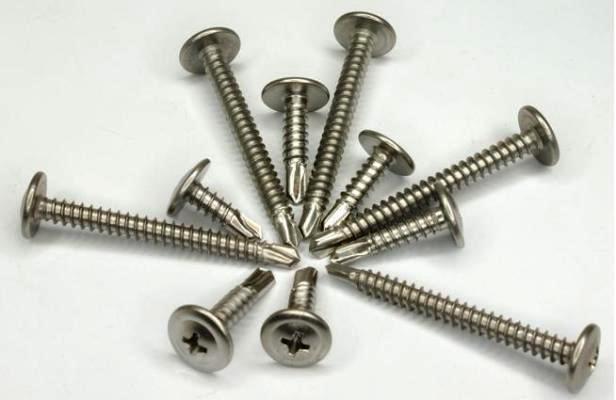 Đơn vị cung cấp vít tự khoan dù inox và vít bắn tôn giá rẻ